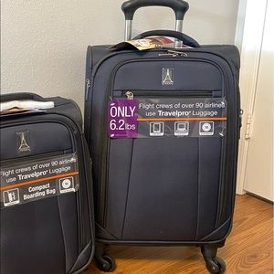 Travelpro 21” Carry on Luggage 1pc
